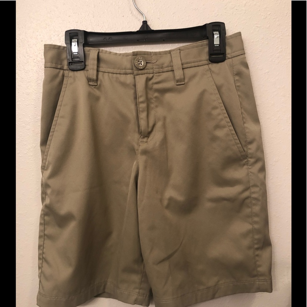 Under Armor shorts 🩳